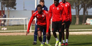 samsunspor-kayserisporu-evine-puansiz-gondermek-istiyor-g5qftJ4q.jpg