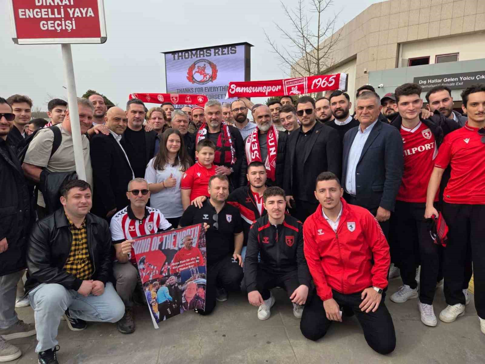 samsunspor taraftarlarindan thomas reise duygusal veda 2 KqnKrXYO