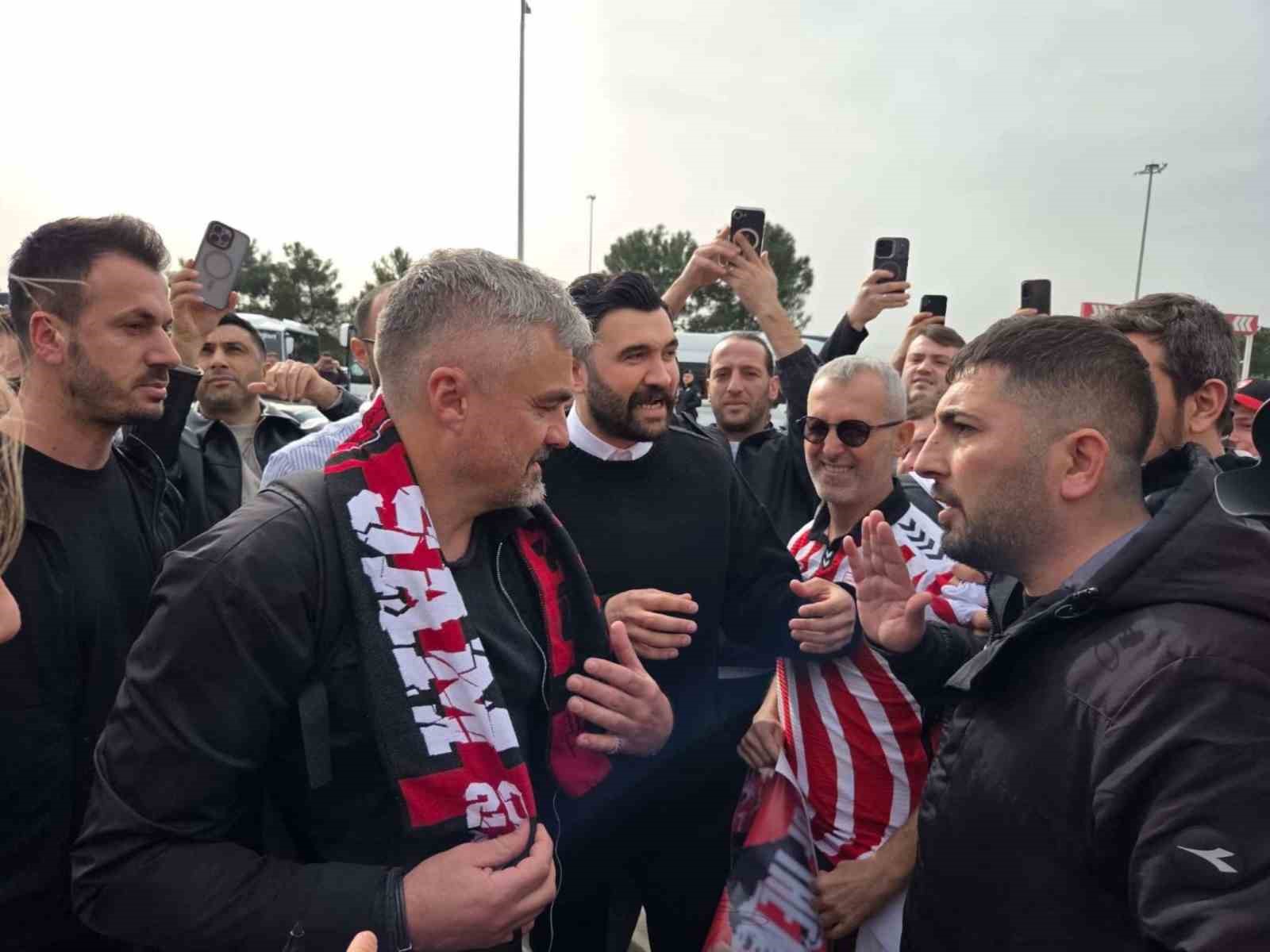 samsunspor taraftarlarindan thomas reise duygusal veda 3 wXeJWXXy