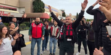 samsunspor-taraftarlarindan-thomas-reise-duygusal-veda-xU7p4L3z.jpg