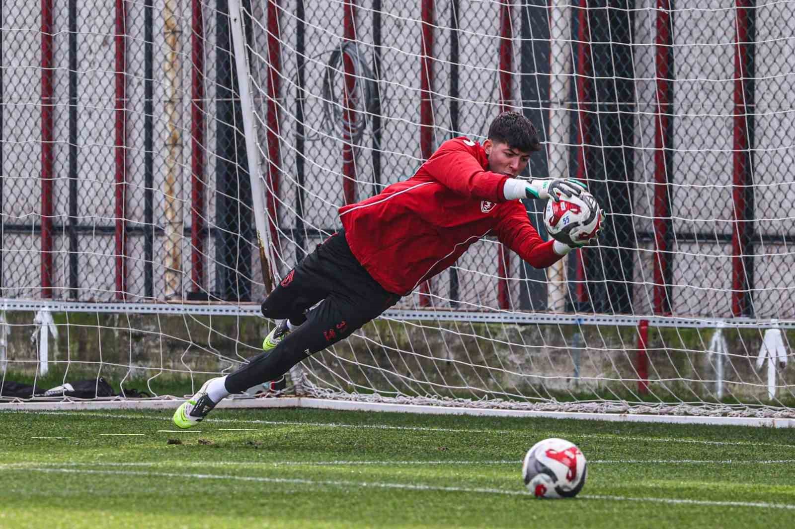 Samsunspor’da, Gençlerbirliği maçının hazırlıkları başladı 8 samsunsporda genclerbirligi macinin hazirliklari basladi 4