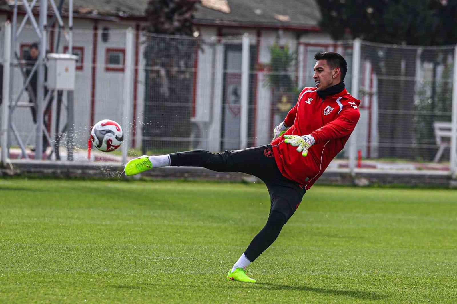 Samsunspor’da, Gençlerbirliği maçının hazırlıkları başladı 9 samsunsporda genclerbirligi macinin hazirliklari basladi 5 NOmXa4TY