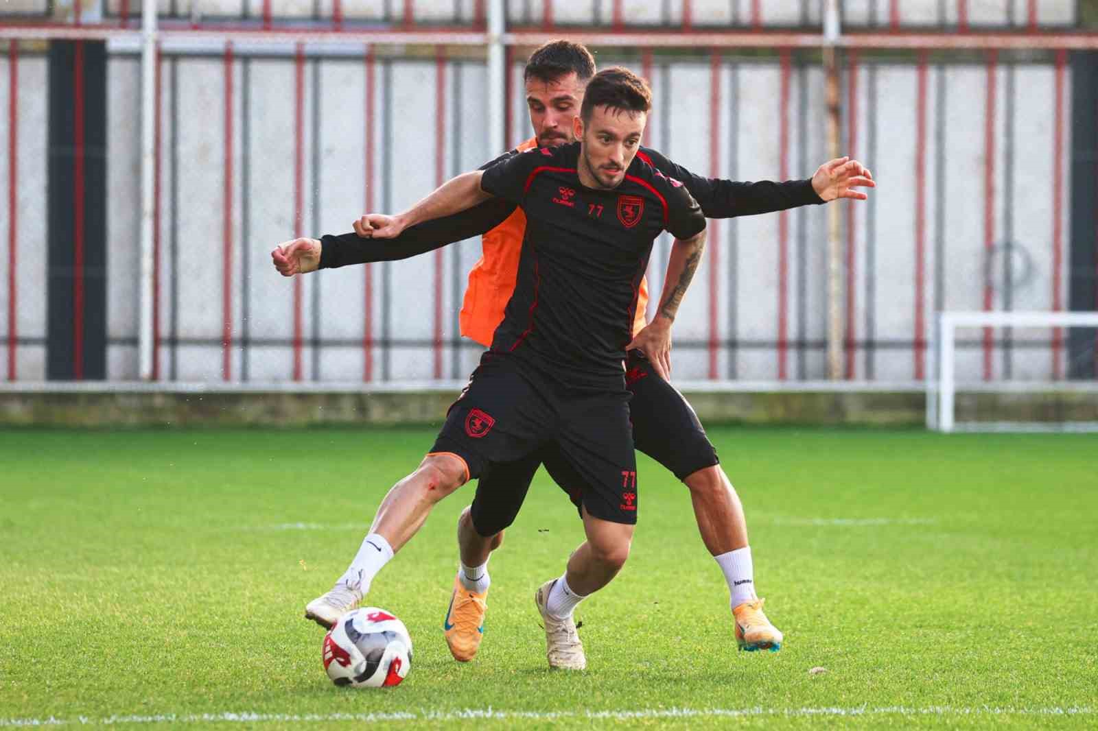 samsunsporda ntcham haric sakatligi bulunan futbolcular calismalara basladi 1 FwGybZpE