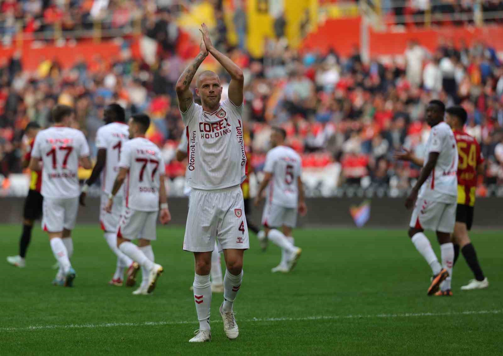 Samsunspor’un deplasman serisi sürüyor 1 samsunsporun deplasman serisi suruyor 0 hSYJguTI