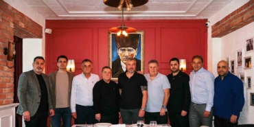 samsunsporun-yeni-teknik-direktoru-fink-samsuna-geldi-SOOrIIsd.jpg