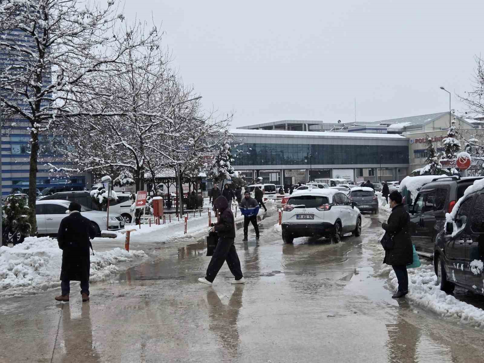 samsunu balkan sogugu vurdu yukseklerde kar 50 santime ulasti 5 DGCgCmVJ
