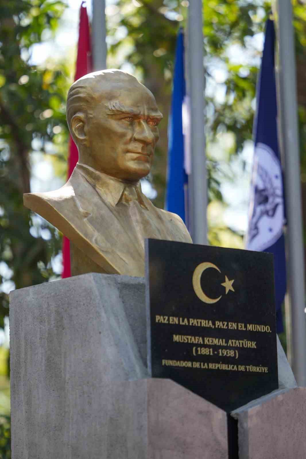 san salvadordaki turkiye parki ziyaretcilere kapilarini acti 8 fXyRnDYr