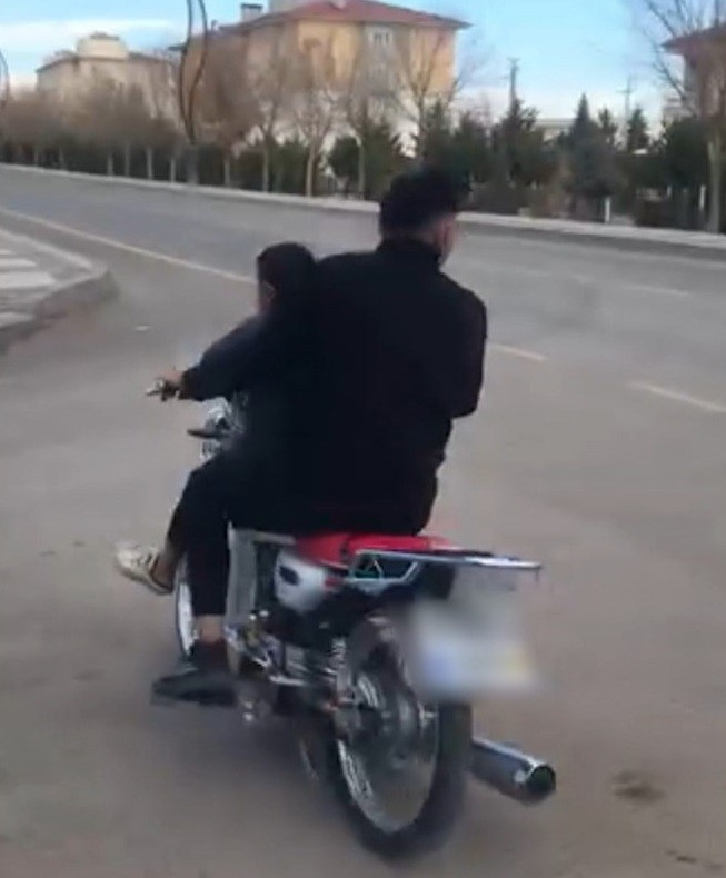sanal devriyeye takilan motosiklet surucusunun ehliyeti iptal edildi 2 CWyq8u9j