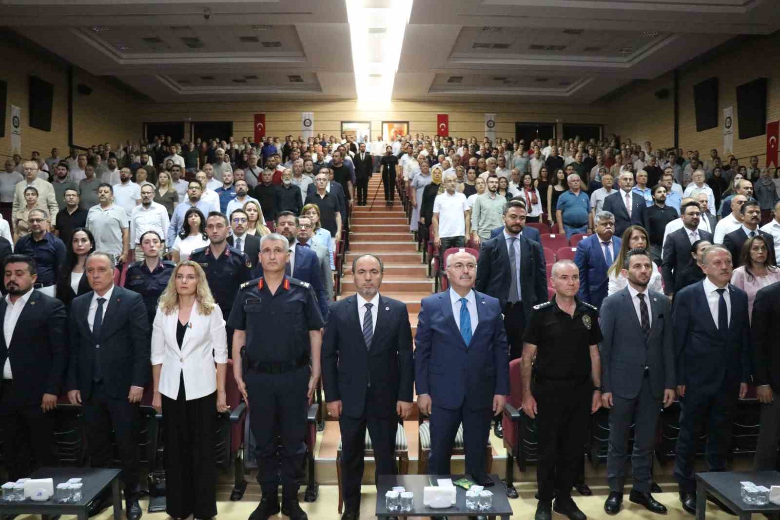 sanal kumar tehlikesine dikkat ceken vali kosger benim hanimi bile kumar bagimlisi yapacaklar 0 kjqEezBc