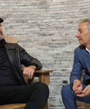 sanatci-ugur-isilaktan-tuz-golu-obasina-ziyaret-gx9uqtj9.jpg
