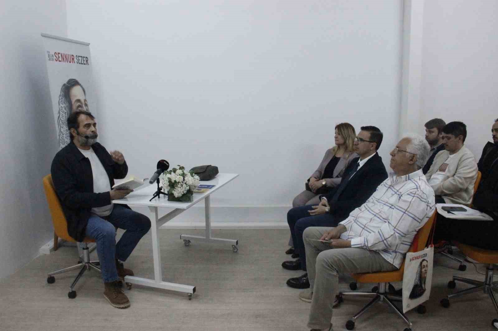 sanatcilar sennur sezer okuyor etkinliginin konugu arif piskin oldu 4 vmAE9swm
