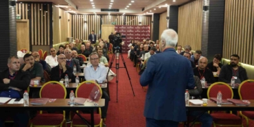 sanayi-bolgesinde-hekimlerin-ortak-hedefi-daha-guvenli-is-ortami-br1BkOlh.jpg