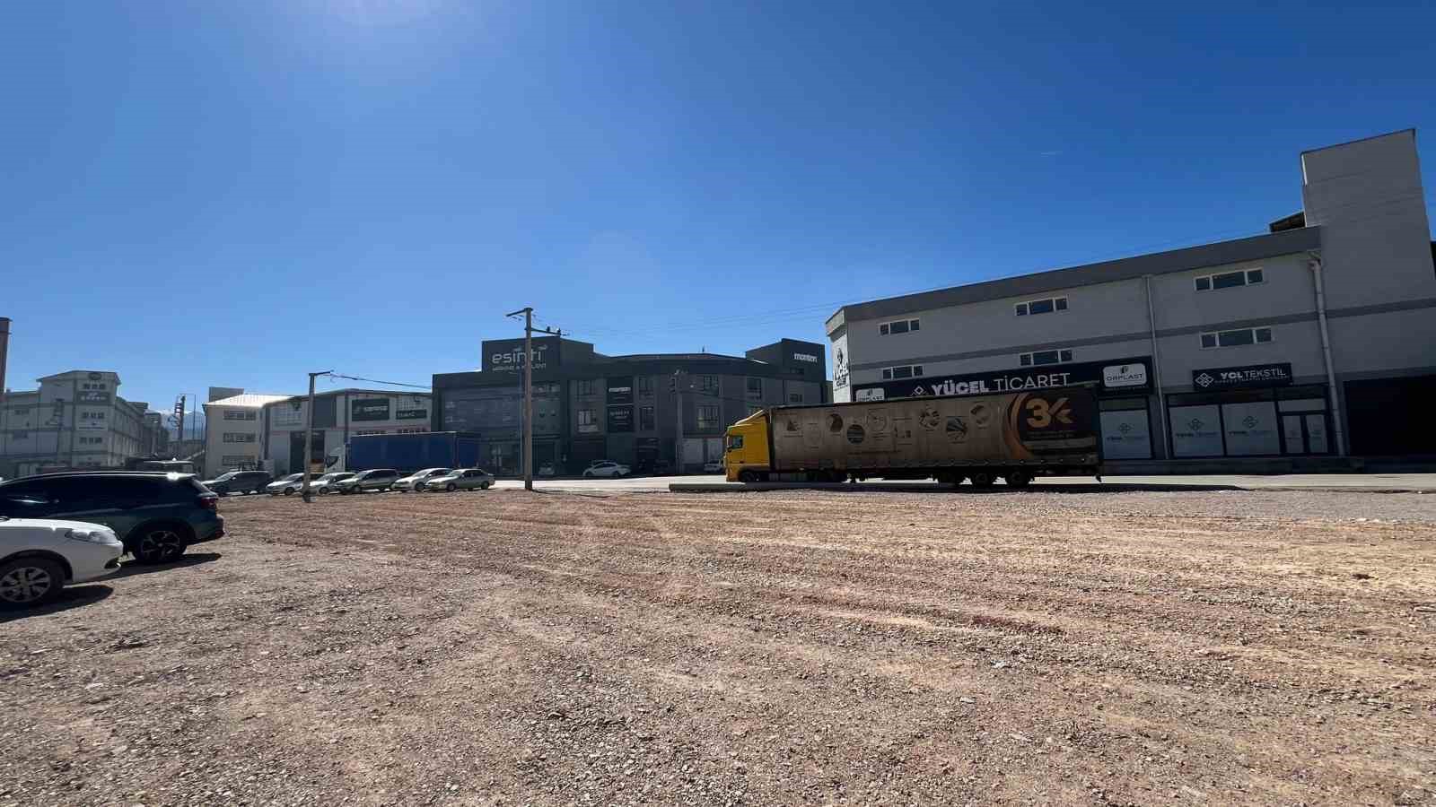sanayi bolgesinde otopark alanlari artiyor 0 mgy1Wk9w