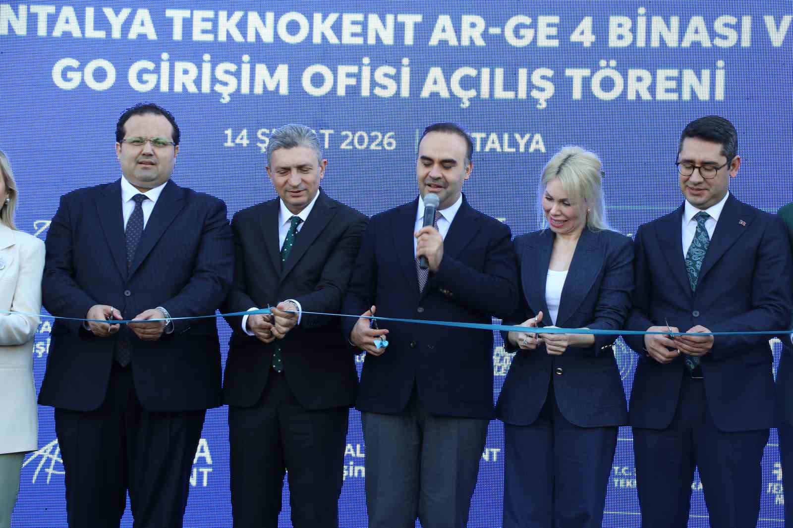 sanayi ve teknoloji bakani kacir 120 milyar liralik yatirimi harekete gecirdik 0 fBZAK93D