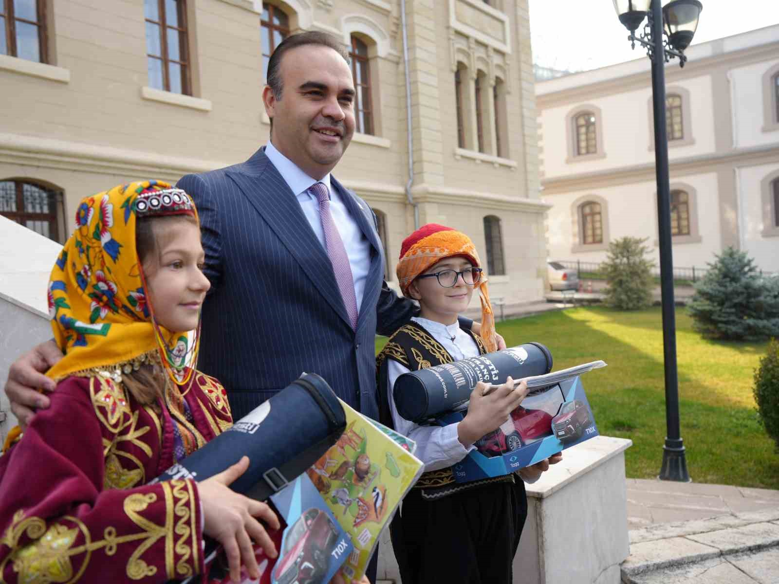 Sanayi ve Teknoloji Bakanı Mehmet Fatih Kacır: "Türkiye bugün artık dünyanın en önemli üretim merkezlerinden biri" 8 sanayi ve teknoloji bakani mehmet fatih kacir turkiye bugun artik dunyanin en onemli uretim FqCNXjOe