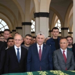 sanayici-mehmet-ali-topcuoglu-dualarla-son-yolculuguna-ugurlandi-Kd46HwZ8.jpg