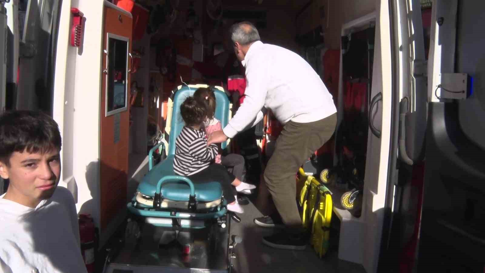 sancaktepede asansor yangini anne cocuk ve 2 itfaiye eri dumandan etkilendi 4 Fs9Sybfa