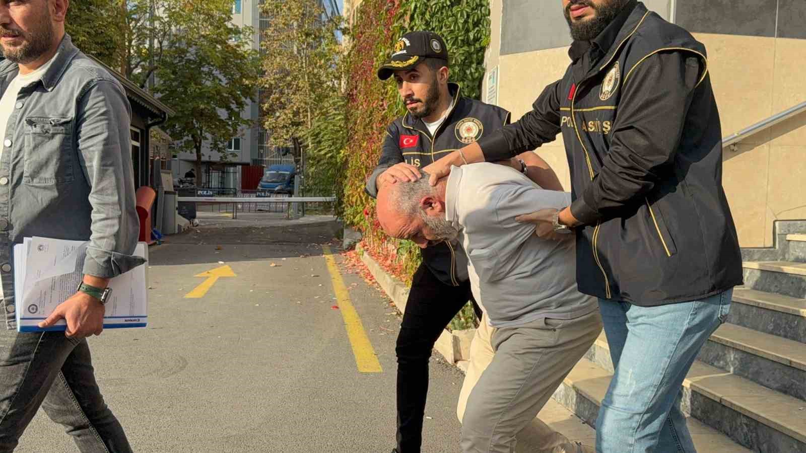 sancaktepede damadini ve 2 kisiyi olduren supheli adliyeye sevk edildi 0 8P8IjUvq