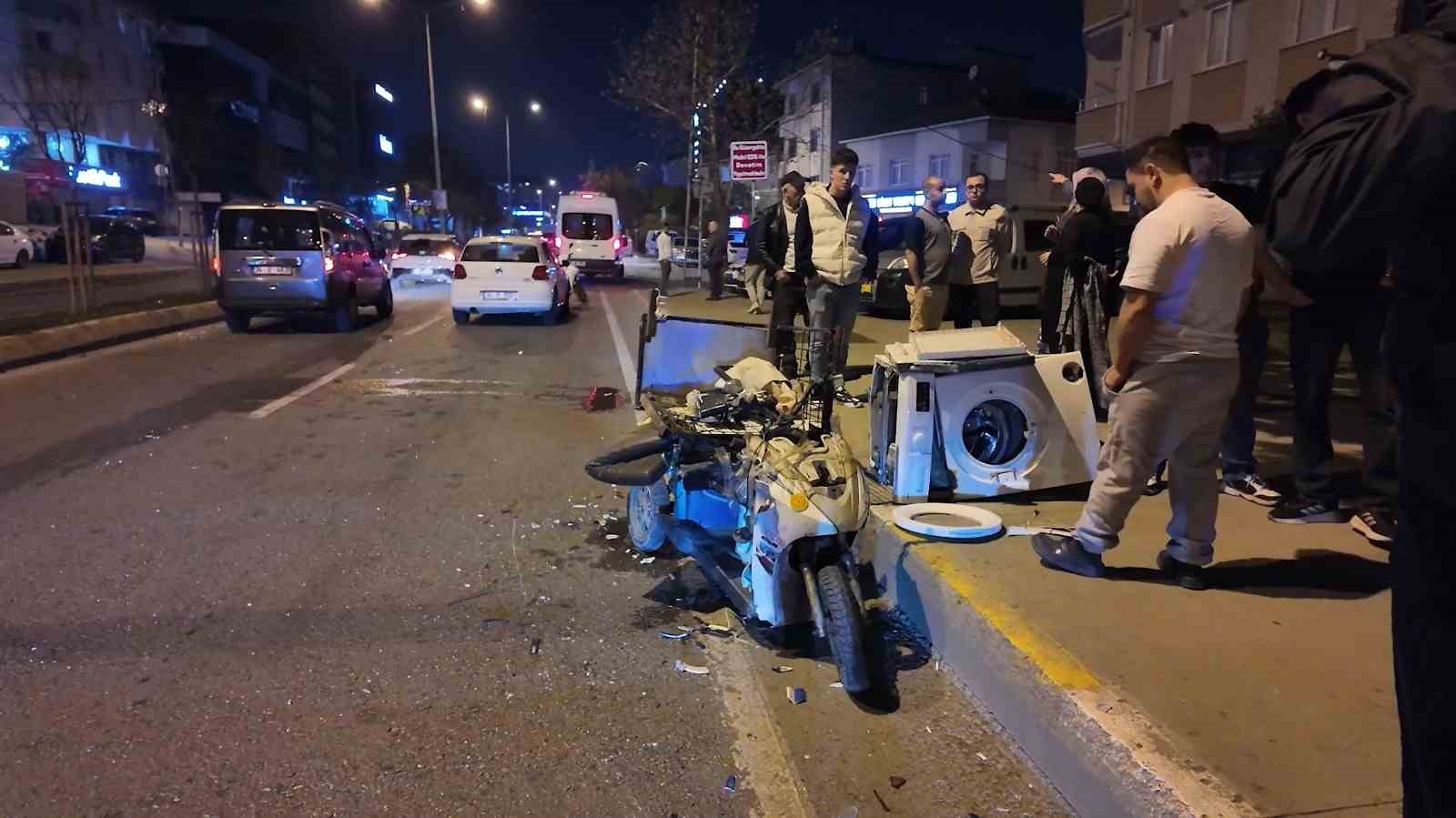 sancaktepede otomobil ile motosiklet carpisti 1 yarali 2 Y7M1BjAE