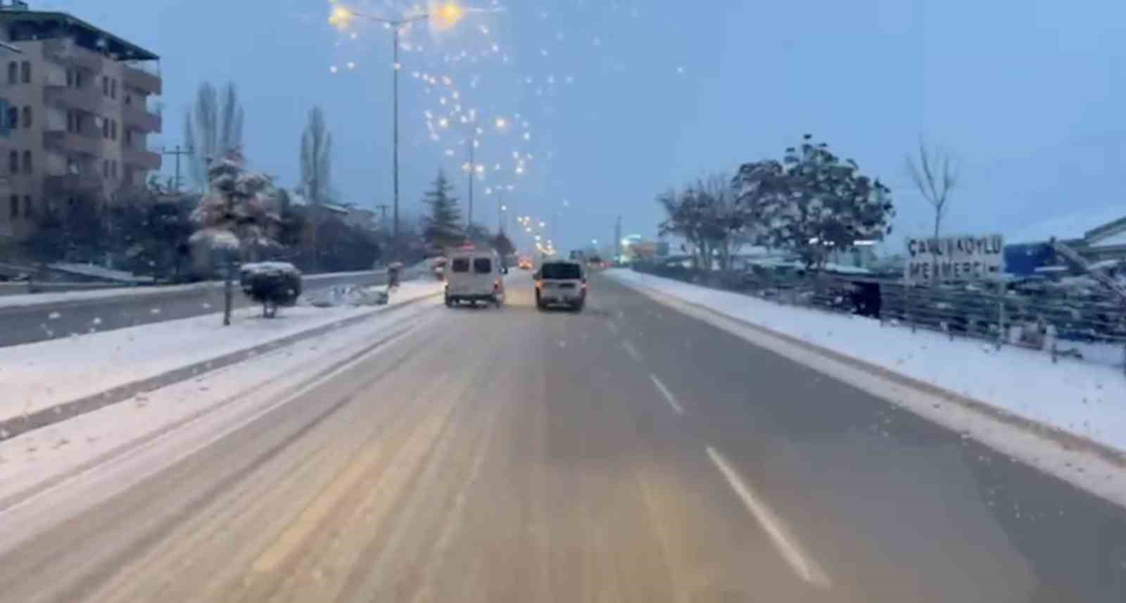 saniyelerle yarisan itfaiyeye aracina yol vermedi 2 Fq8ahiDB