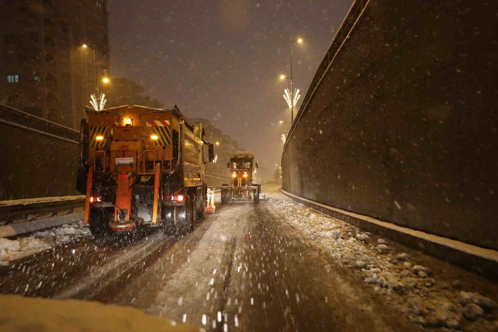 sanliurfa buyuksehir belediyesi kar mesaisinde 3 5vJdAFsy