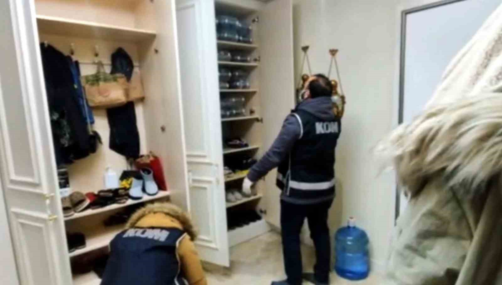 sanliurfa merkezli 3 ilde operasyon 9 gozalti 0 YRt7HTwa