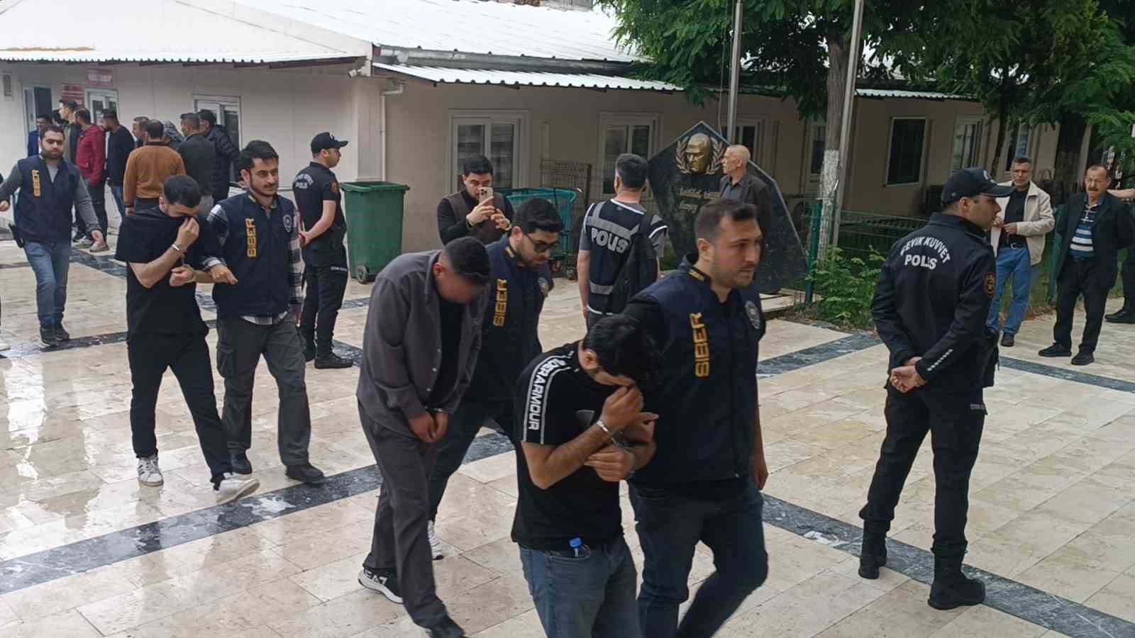 Şanlıurfa merkezli yasadışı bahis operasyonu: 18 gözaltı 5 sanliurfa merkezli yasadisi bahis operasyonu 18 gozalti 1 2n6SRLDc