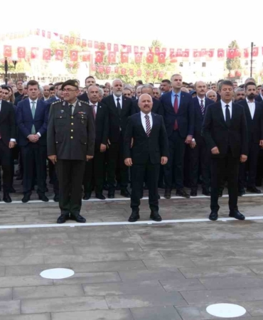 sanliurfa-ve-adiyamanda-10-kasim-ataturku-anma-gunu-etkinligi-POYAayjs.jpg