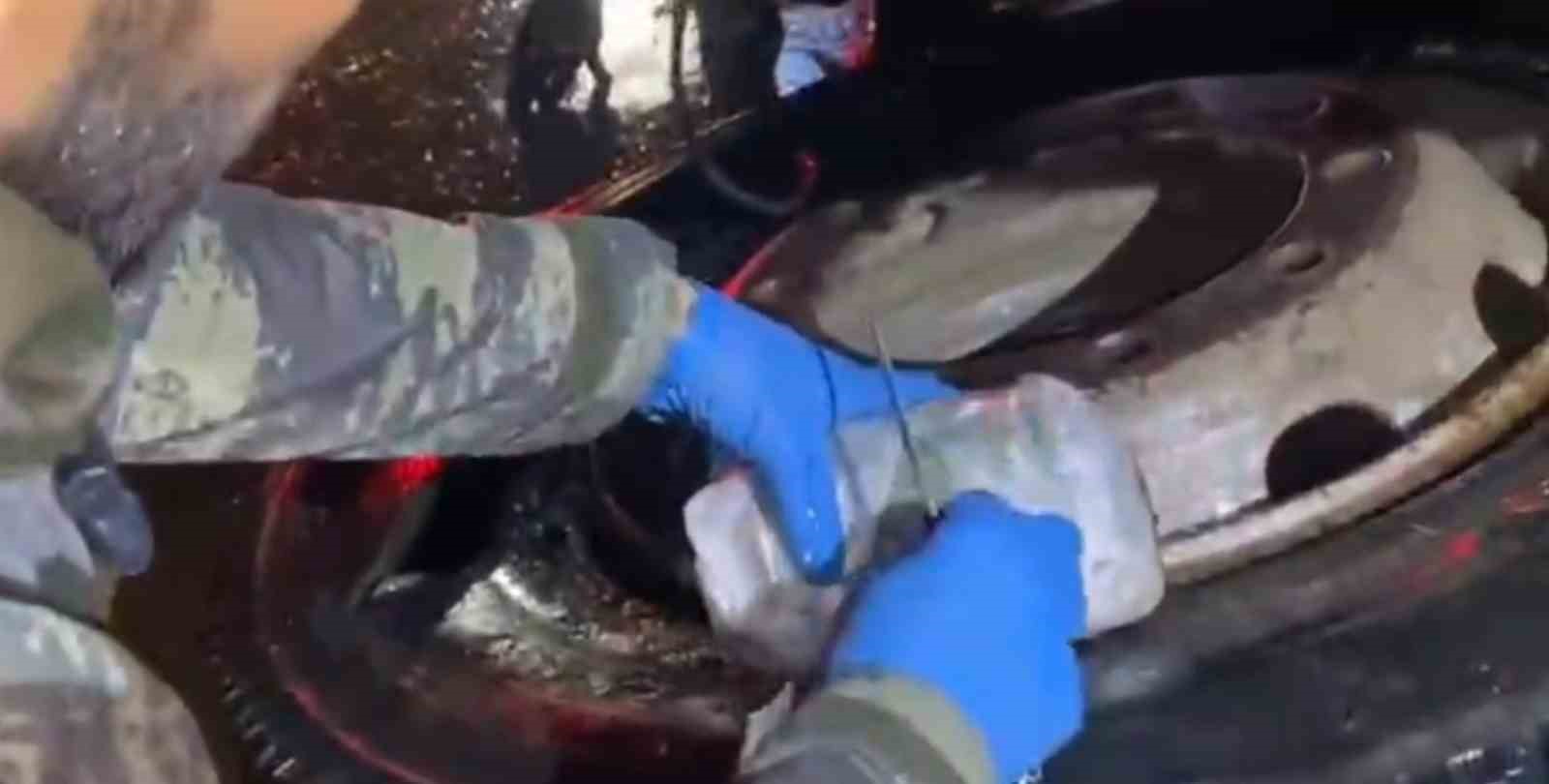 sanliurfada 17 kilo 550 gram skunk ele gecirildi 1 bvYHKUvW