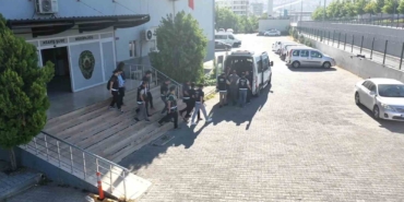 sanliurfada-20-milyon-tllik-dolandiricilik-operasyonunda-6-tutuklama-b9ZF9cUl.jpg