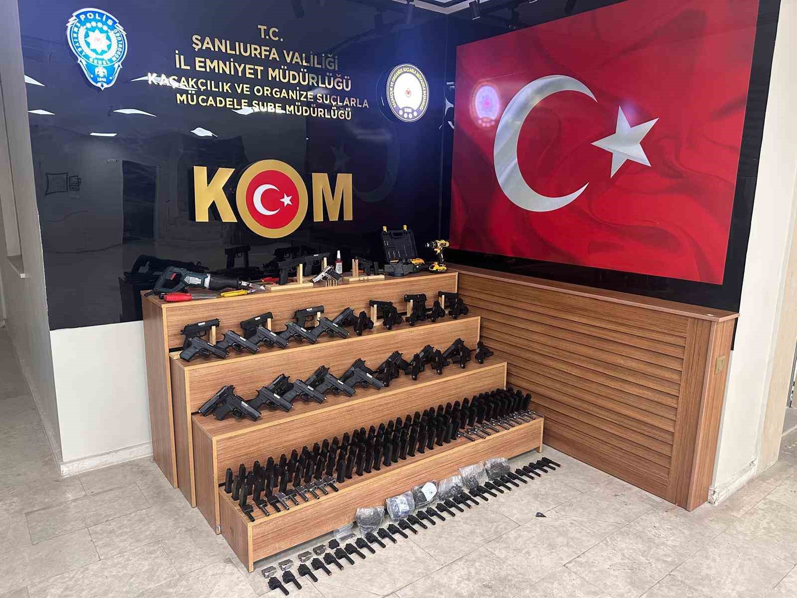 sanliurfada 37 ruhsatsiz silah ele gecirildi 3 gozalti 0 aev5itKR