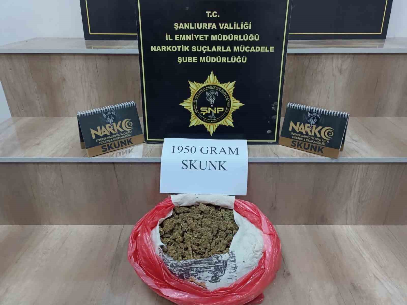sanliurfada 4 kilo 250 gram uyusturucu ele gecirildi 1 t7sN8ysL