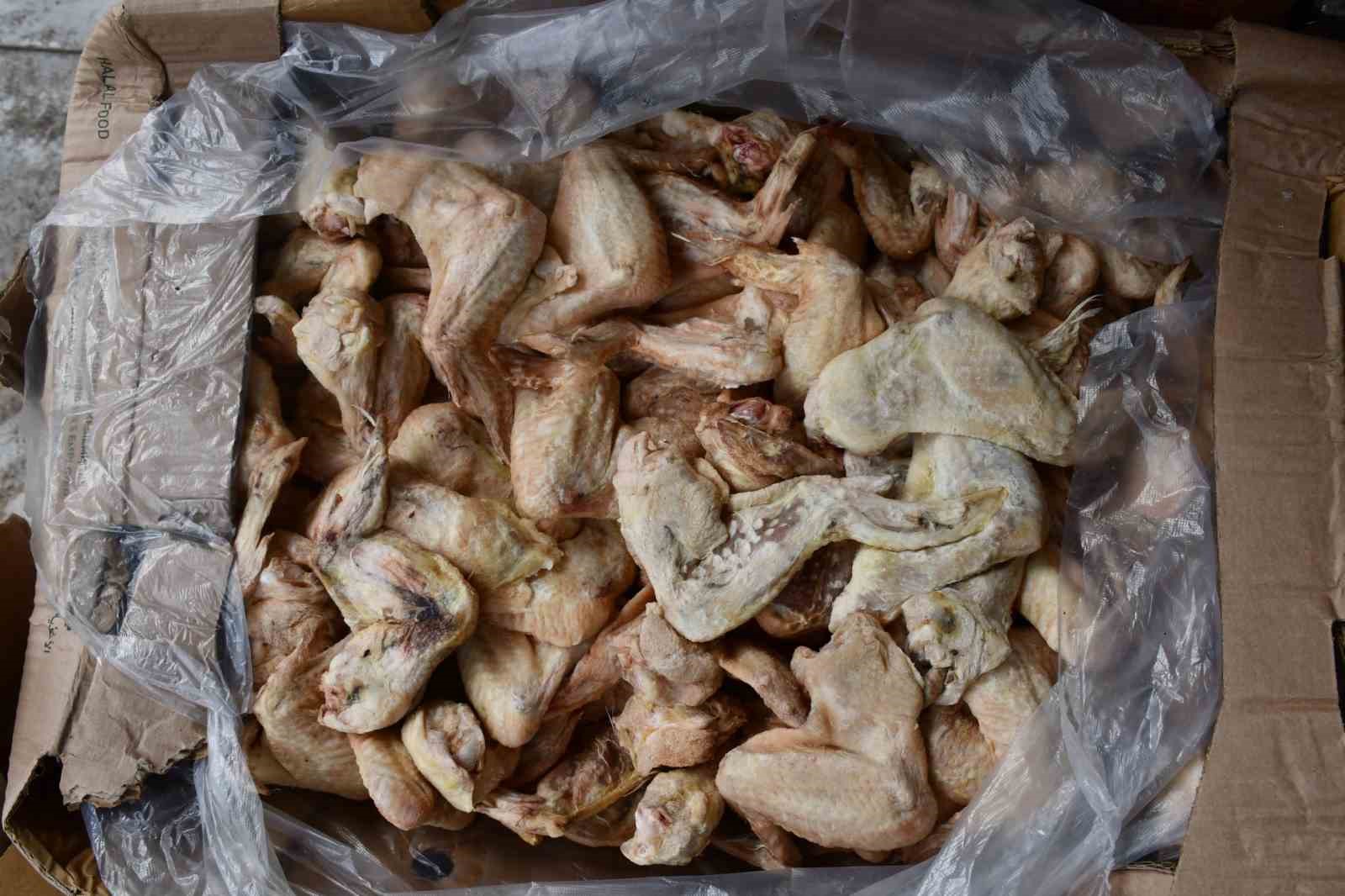 sanliurfada 50 ton bozuk tavuk ele gecirildi 4 SOuhvWZd
