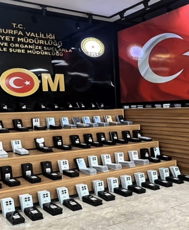 sanliurfada-9-milyon-600-bin-tl-degerinde-645-adet-kacak-telefon-ele-gecirildi-SD5uQqpO.jpg