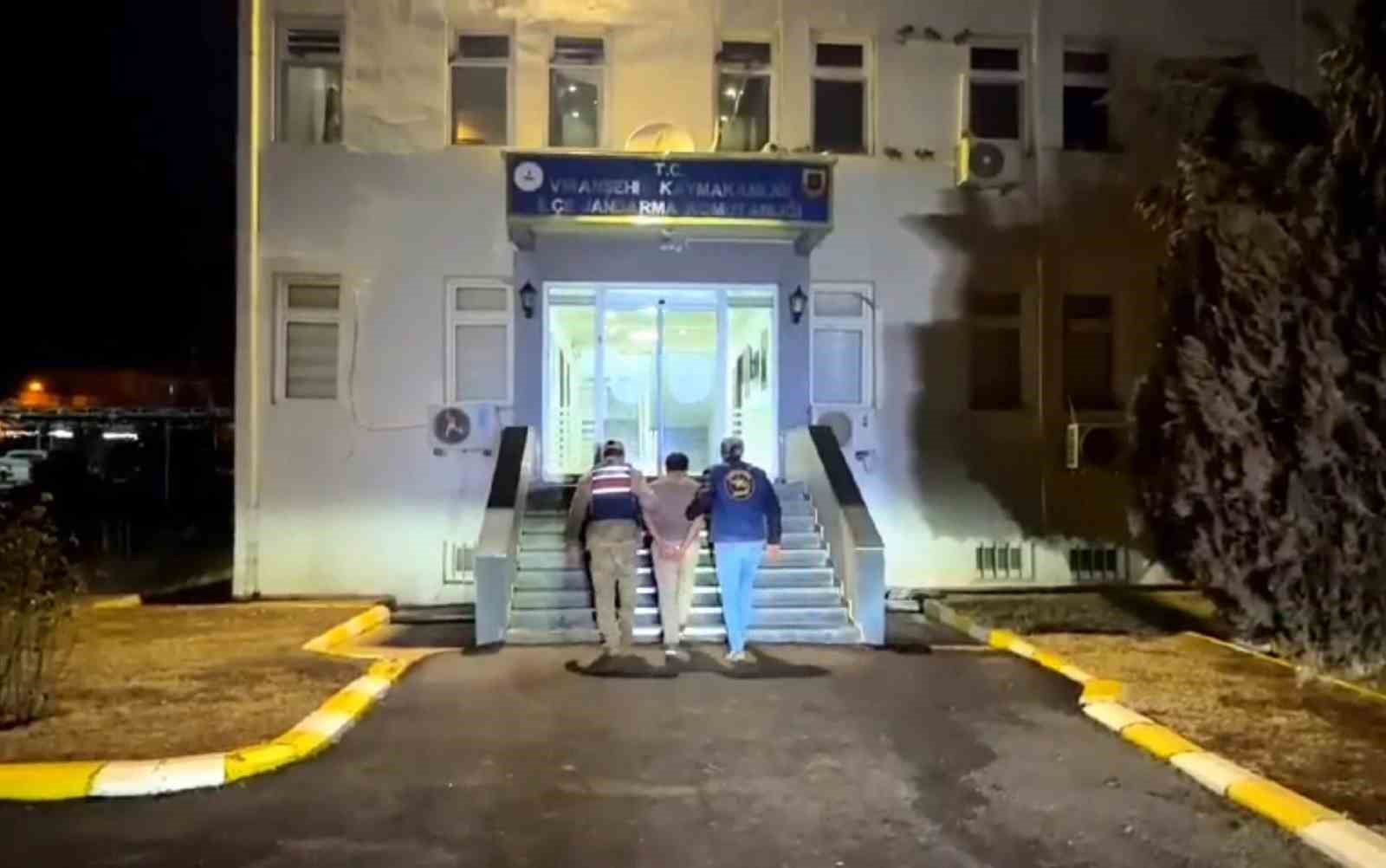 sanliurfada aranan cinayet zanlisi yakalandi 0 hKrUDyrF