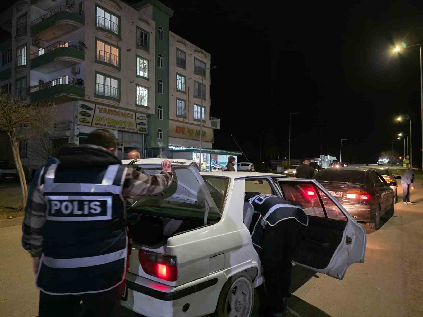 sanliurfada aranmasi bulunan 78 sahis yakalandi 3 7ZFsNzze