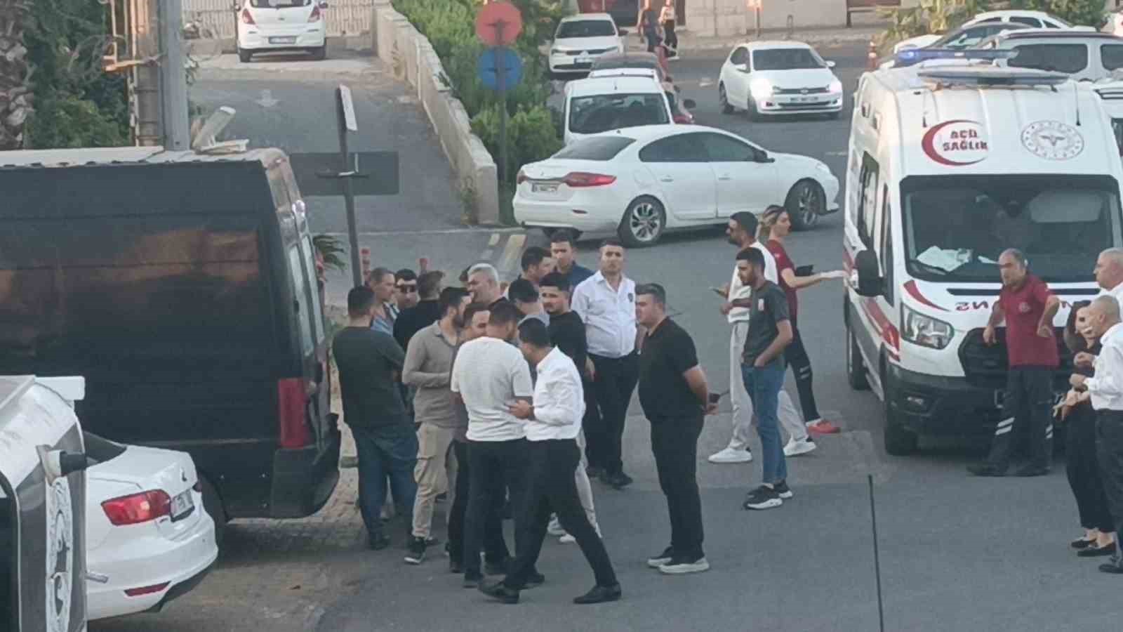 sanliurfada avmnin otoparkinda erkek cesedi bulundu 0 i6yytvmY