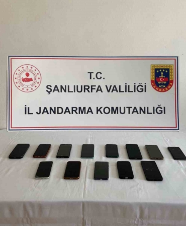 sanliurfada-baskasinin-yerine-sinava-giren-5-kisiye-tutuklama-6YAT7VCP.jpg