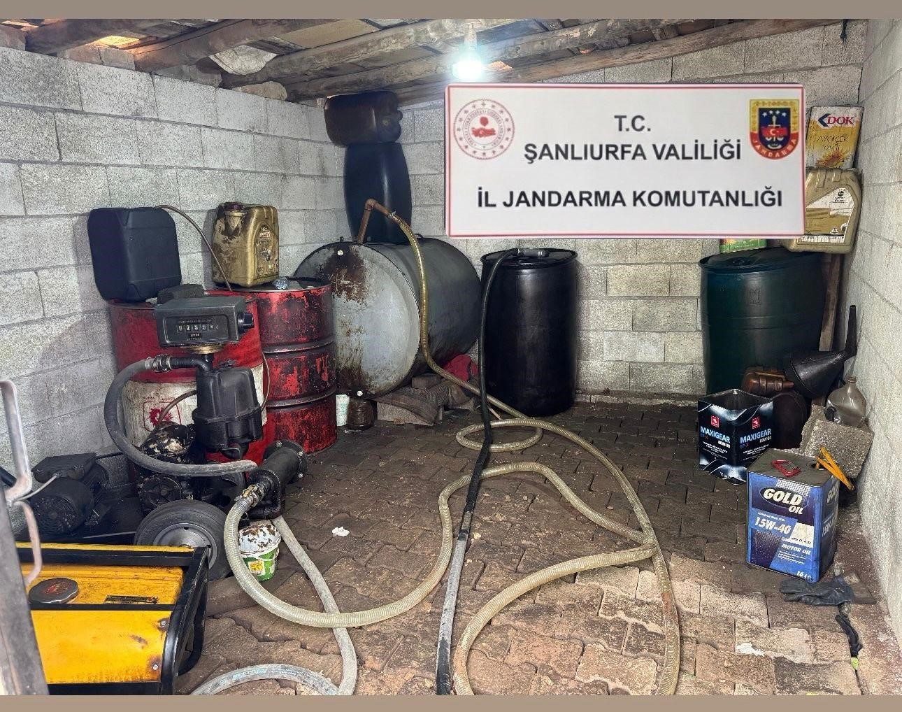 sanliurfada bin 250 litre kacak akaryakit ele gecirildi 0 CfurZvfb