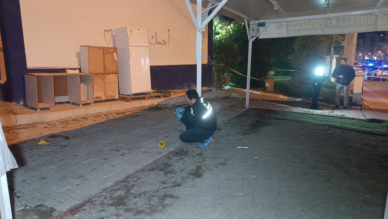 sanliurfada cadde ortasinda silahli kavga kamerada 2 agir yarali 4 GUcyawFk