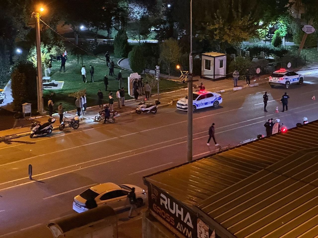 sanliurfada cadde ortasinda silahli kavga kamerada 2 agir yarali 8 BU1rfTYM