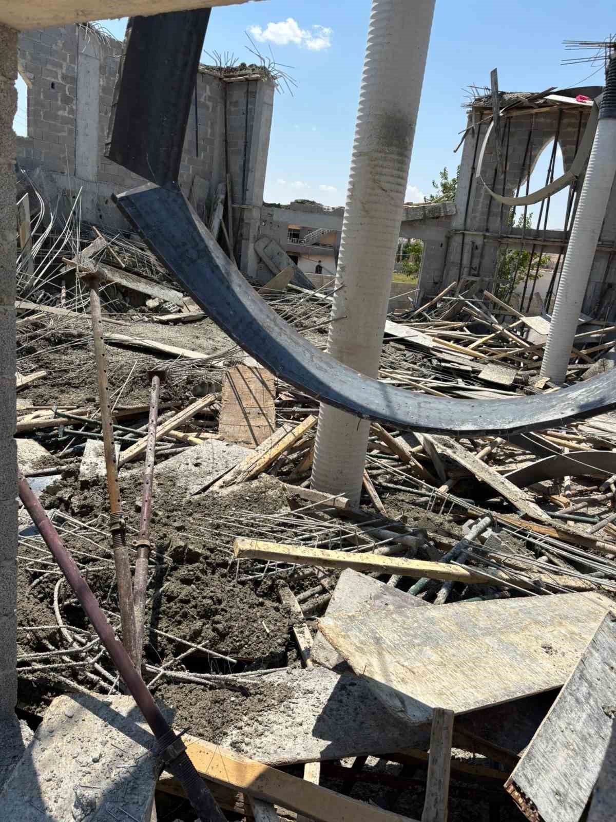 Şanlıurfa’da cami inşaatındaki çökmede 3 işçi yaralandı 7 sanliurfada cami insaatindaki cokmede 3 isci yaralandi 3 qTADCH2l