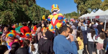 sanliurfada-cocuk-ve-genclik-bulusmasina-yogun-ilgi-100-bin-kisi-katildi-dGiOaB7A.jpg