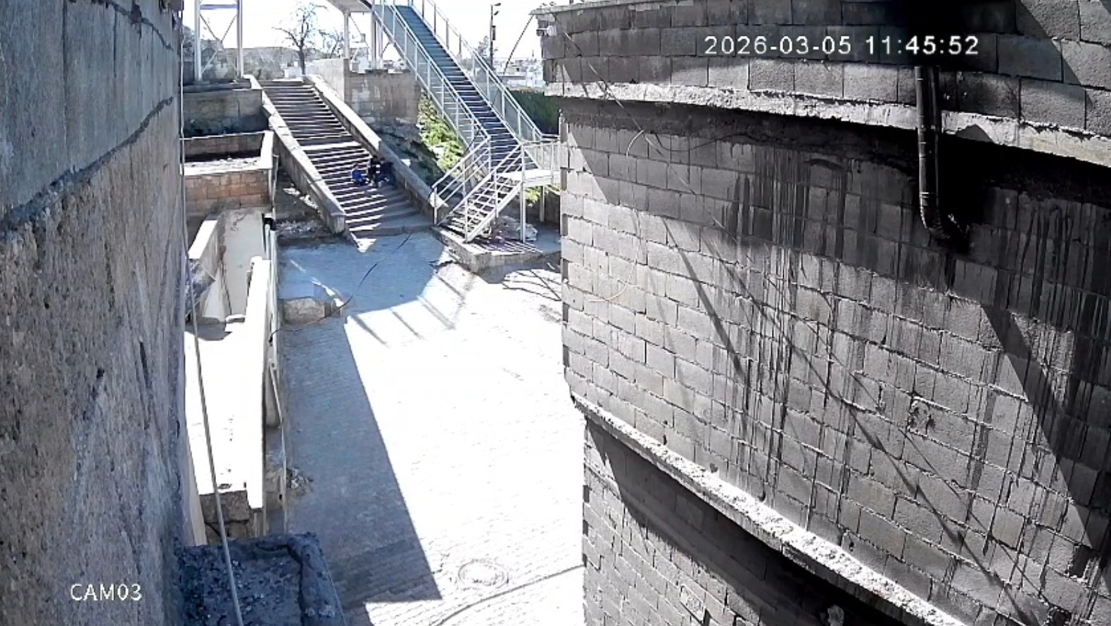 sanliurfada cocuklara tacizde bulundugu iddia edilen zanli tutuklandi 2 YYB2wyzA