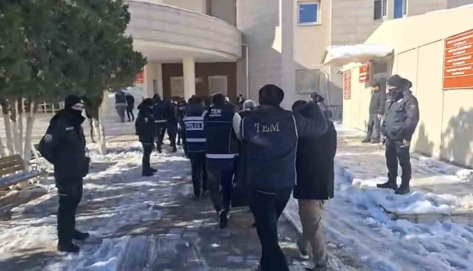 sanliurfada deas operasyonu 4 tutuklama 1 OO9By5UA