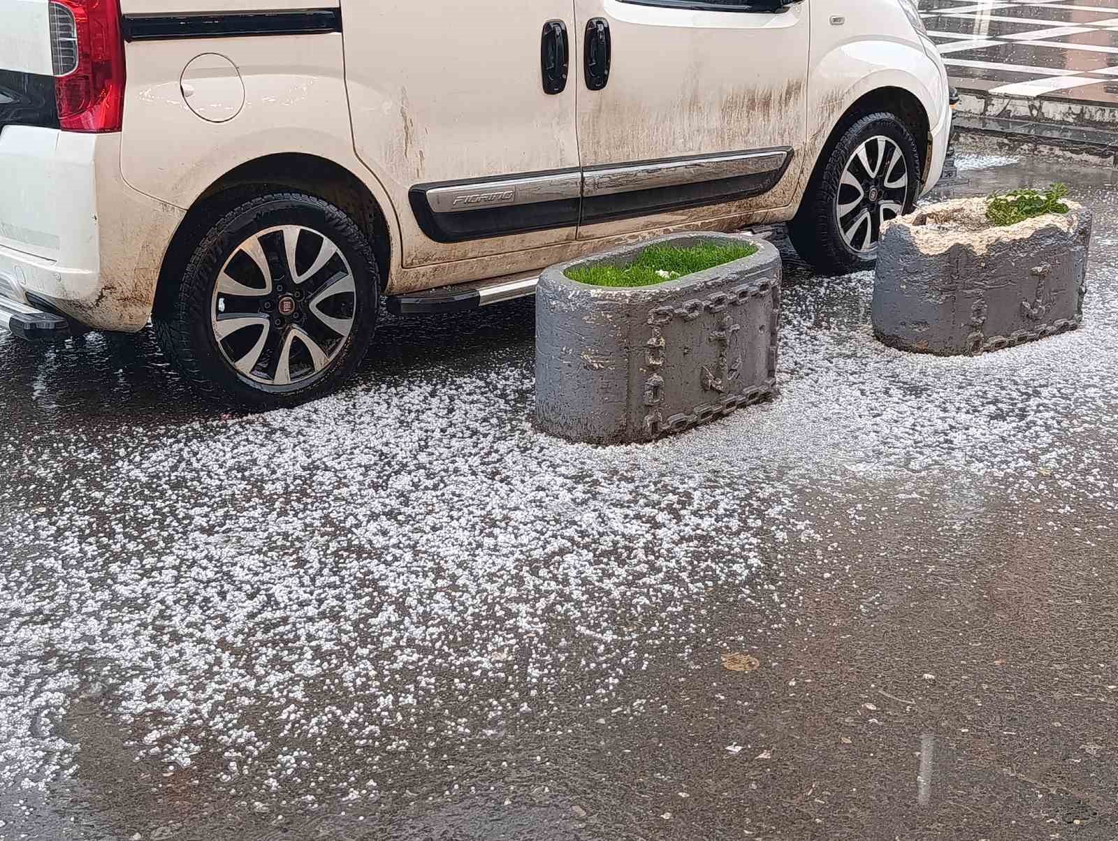 sanliurfada dolu yagisi suruculere zor anlar yasatti 2 Nkq9uKNN