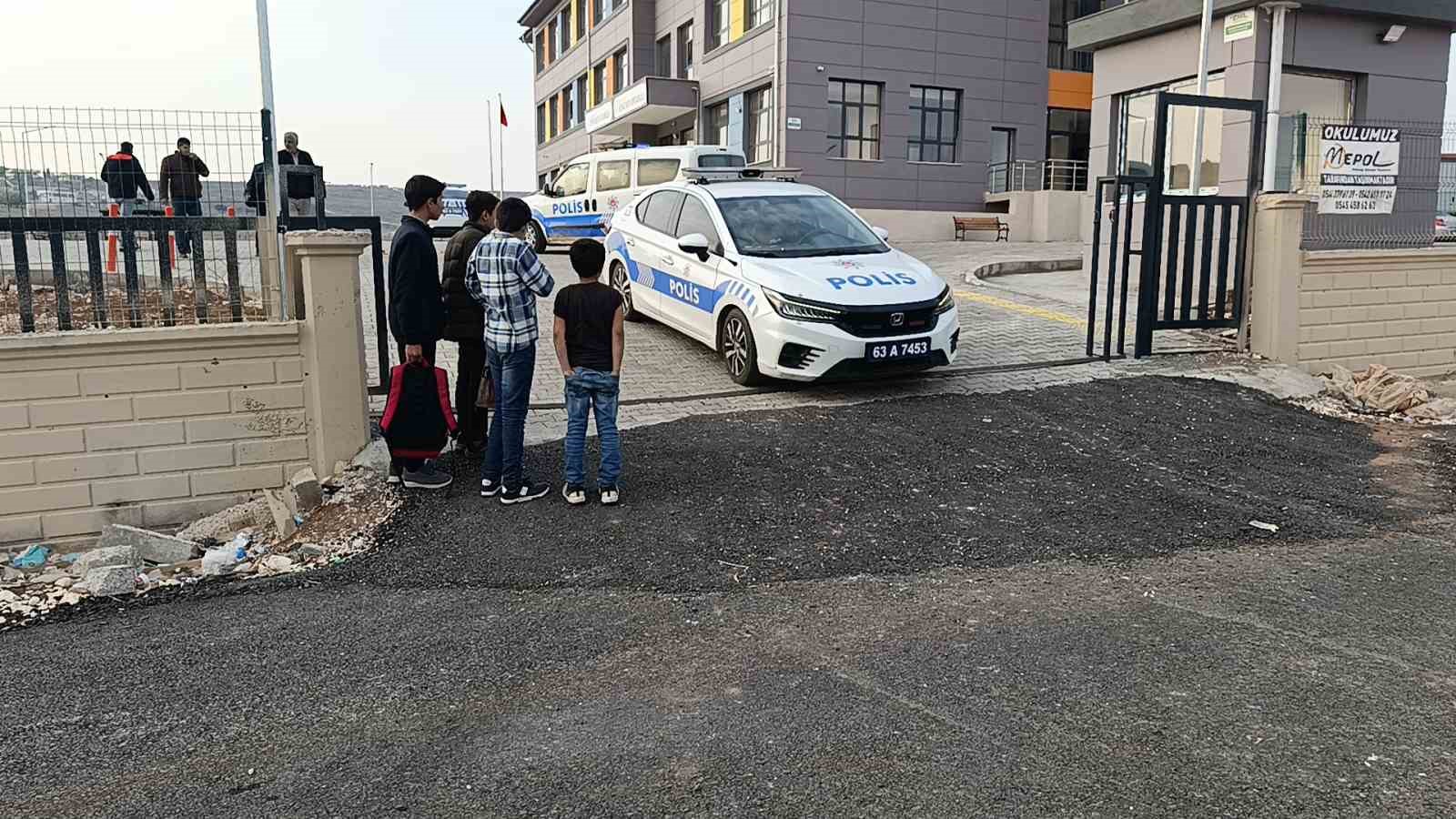 sanliurfada gida zehirlenmesi suphesiyle 25 ogrenci hastanelik oldu 1