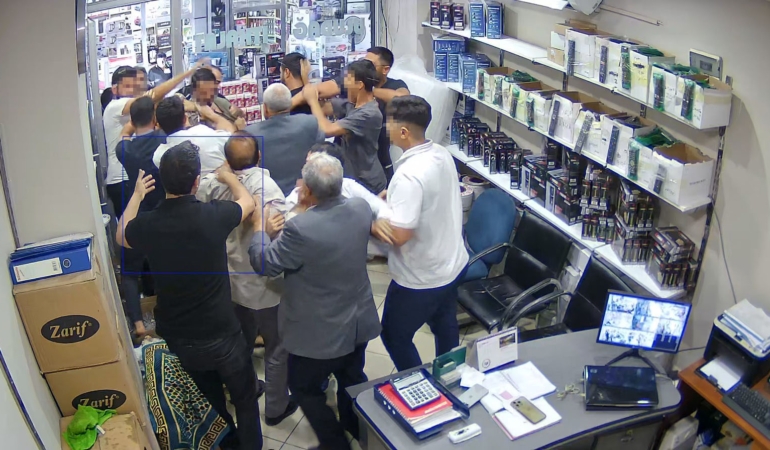 sanliurfada-harac-iddiasiyla-cikan-kavgada-ortalik-savas-alanina-dondu-cvpdd6yb.jpg