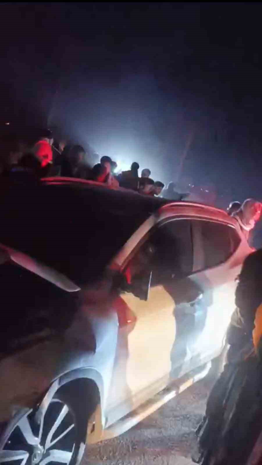 Şanlıurfa’da iki otomobil kafa kafaya çarpıştı: 1 ölü, 9 yaralı 5 sanliurfada iki otomobil kafa kafaya carpisti 1 olu 9 yarali 1 UaUmi8wi
