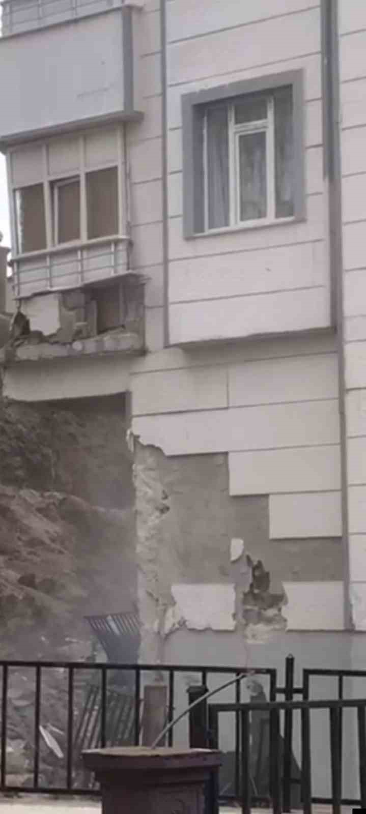 sanliurfada istinat duvari coktu binada mahsur kalanlar kurtarildi 3 he7TfuX7